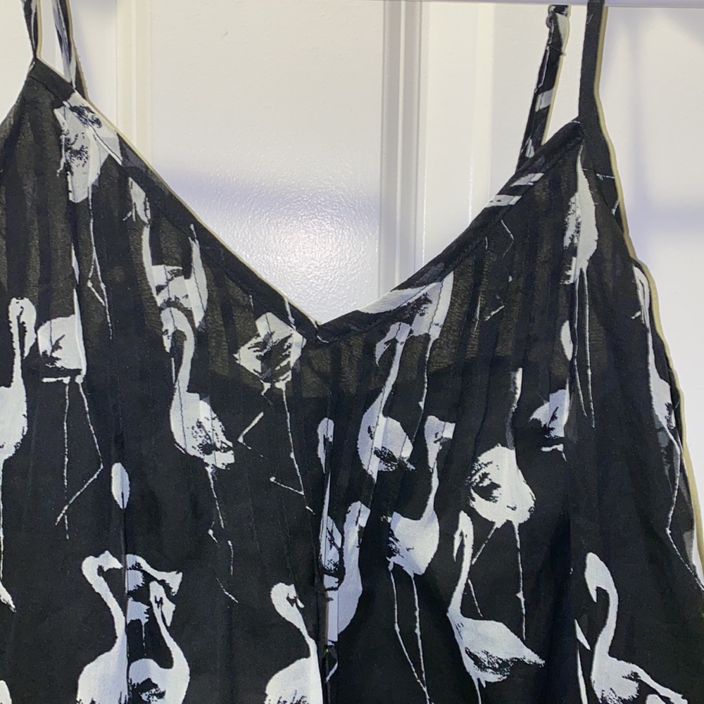 🦩Volcom 🦩Top Medium - Picture 2 of 5